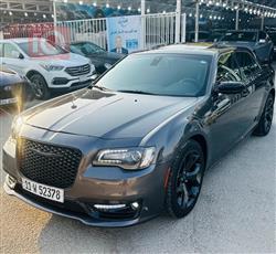 کرایسلەر 300